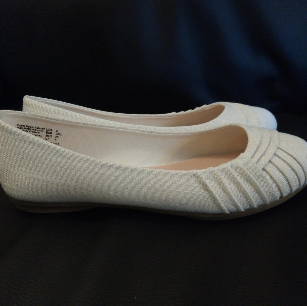 American Eagle Flats White - Canvas